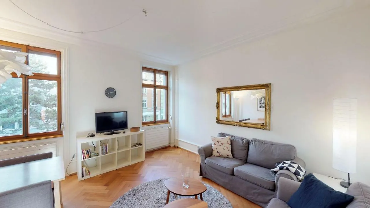 Apartment Unique Serviced Living @ Airport Line Basel