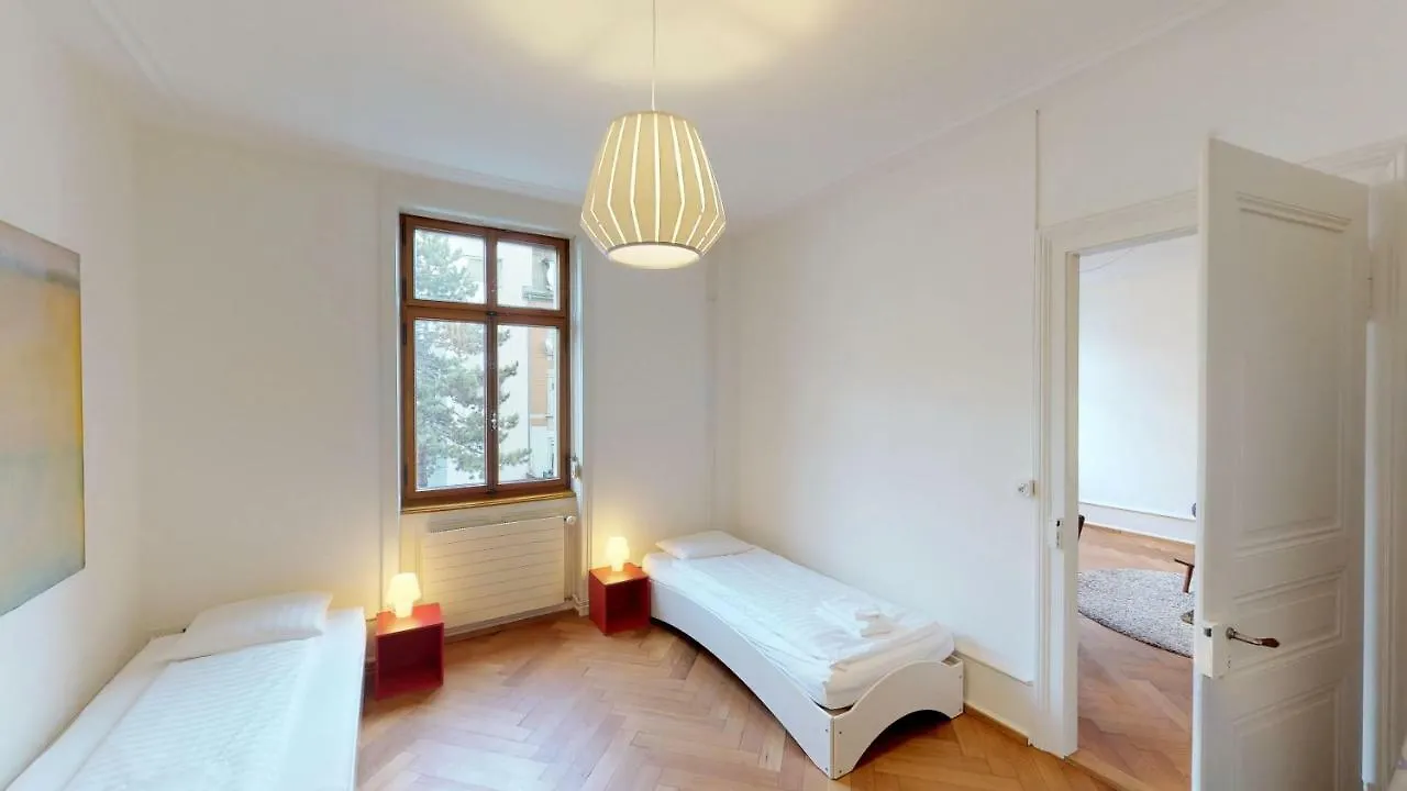 Unique Serviced Living @ Airport Line Basel 0*,